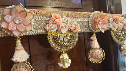 Resin Flowers & Metal Patches Bandhanwar