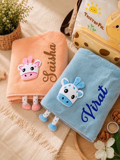 SKH- 04 COO9 Personalized Giraffe Rakhi Gift Combo | Kids Backpack, Plush Towel & Giraffe Rakhi | Personalised Raksha Bandhan Gift