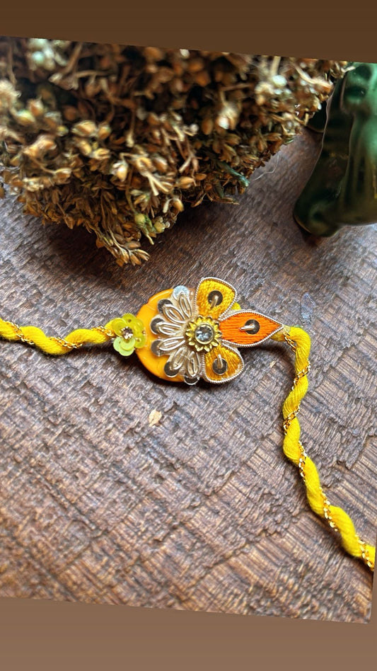 N-12 Traditional Single Bhai Rakhi – Sacred Thread for Raksha Bandhan