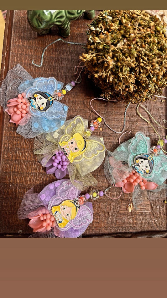 KN-3 Princess Theme Reusable Hair Clip Lumba – Rakhi for Little Girls