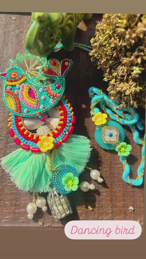 N-20 Dancing Bird Rakhi Lumba Set – Trendy Bhai Bhabhi Combo with Metal Cage Detail